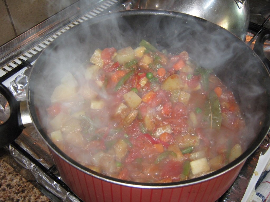 Ghiveci de legume cu carne de vita-“Munazaleh”