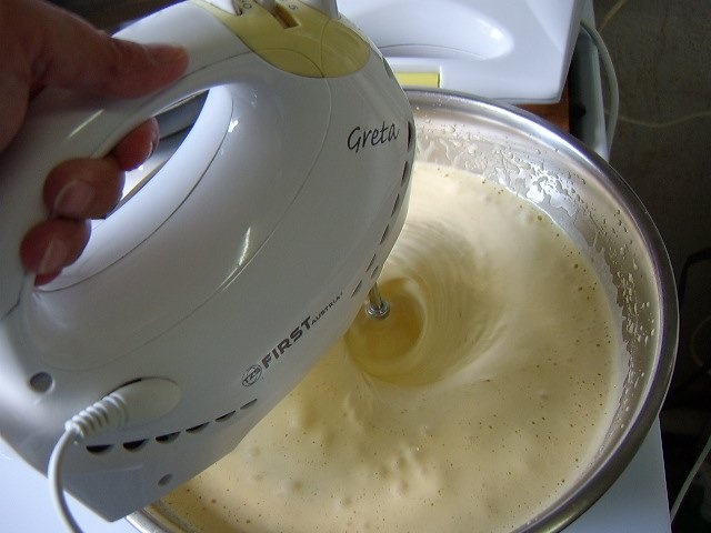 Prajitura cu nectarine