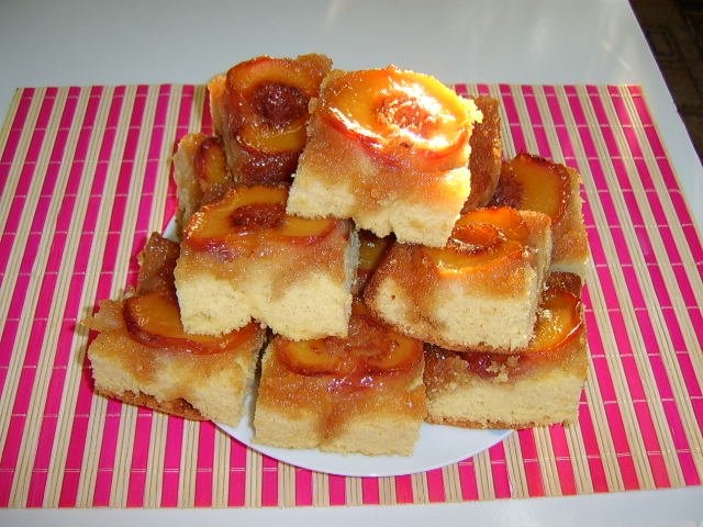 Prajitura cu nectarine