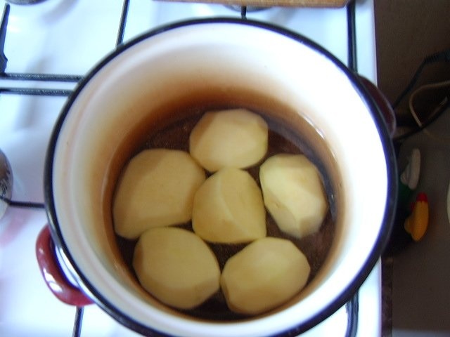 Salata de cartofi fierti si ton