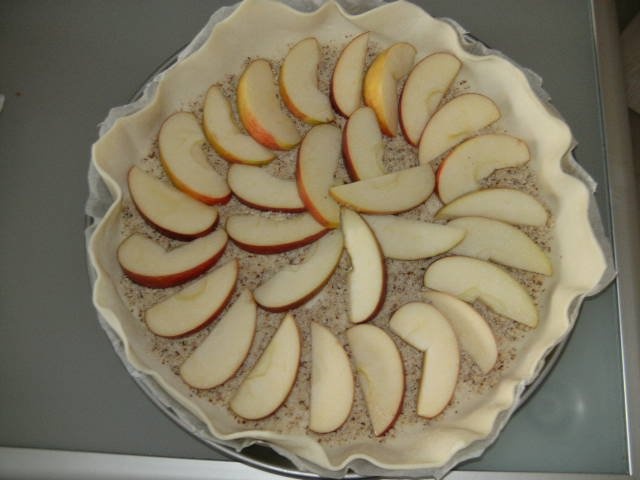 Tarta elvetiana cu mere