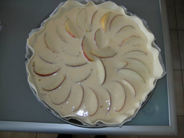 Tarta elvetiana cu mere