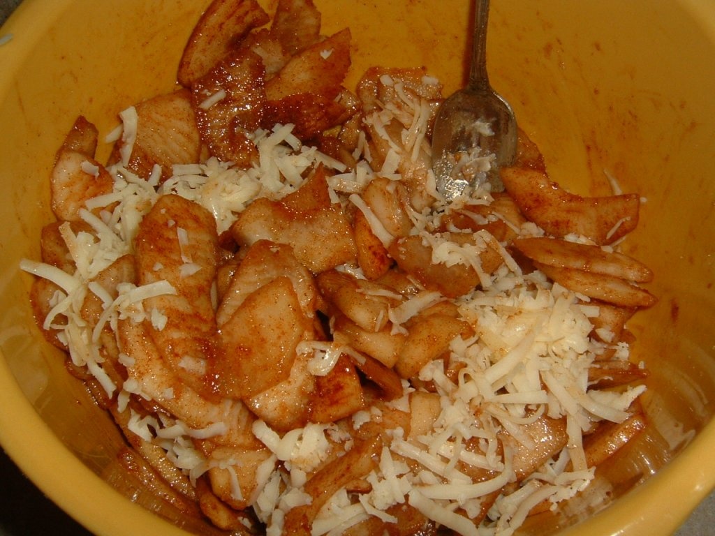 Strudel cu pere,branza cedar,seminte si nuci