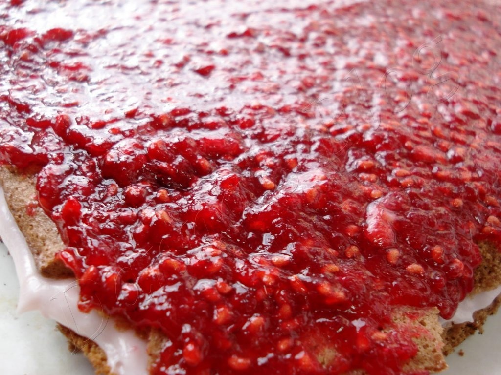 Prajitura cu Gem de Zmeura