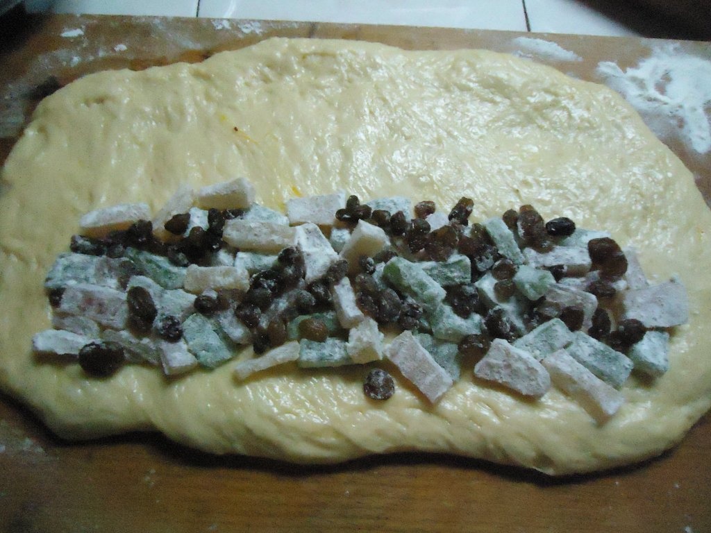 Cozonac presarat cu mac