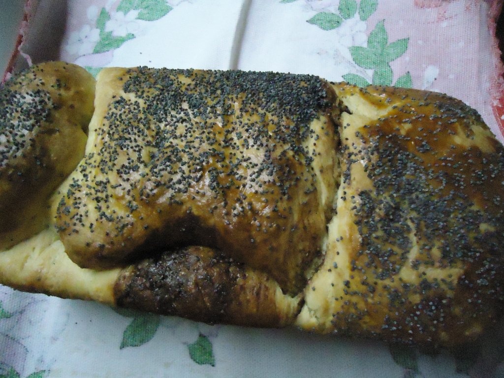 Cozonac presarat cu mac