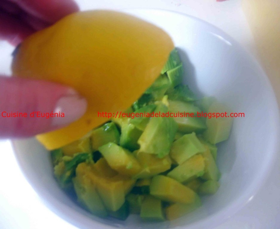 Salata de avocado (varianta)