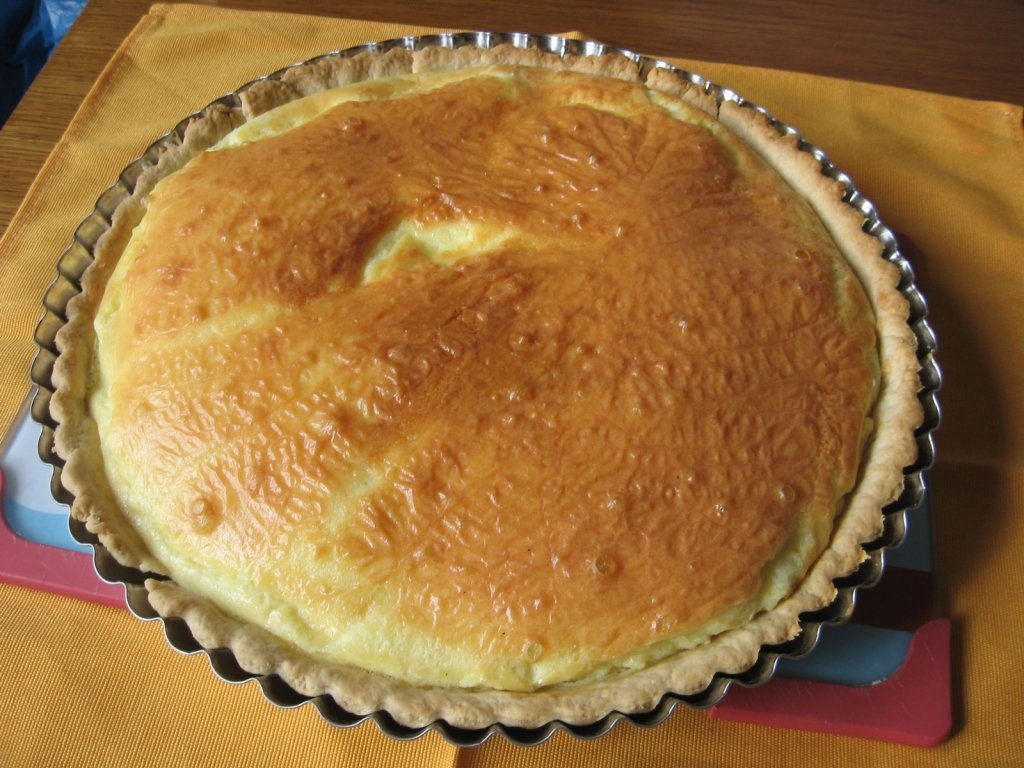 Tarta cu brinza sarata