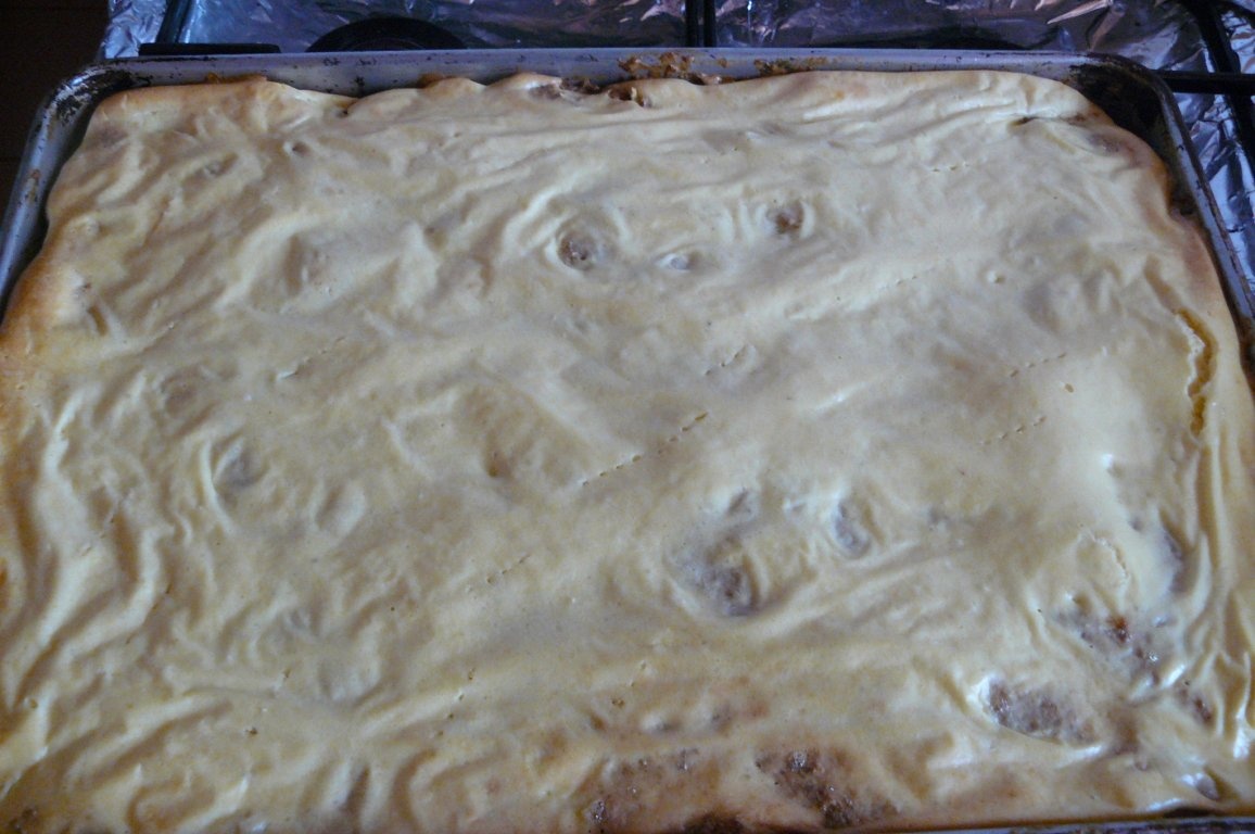 Prăjitură sănătoasă cu fructe şi brânză de vaci