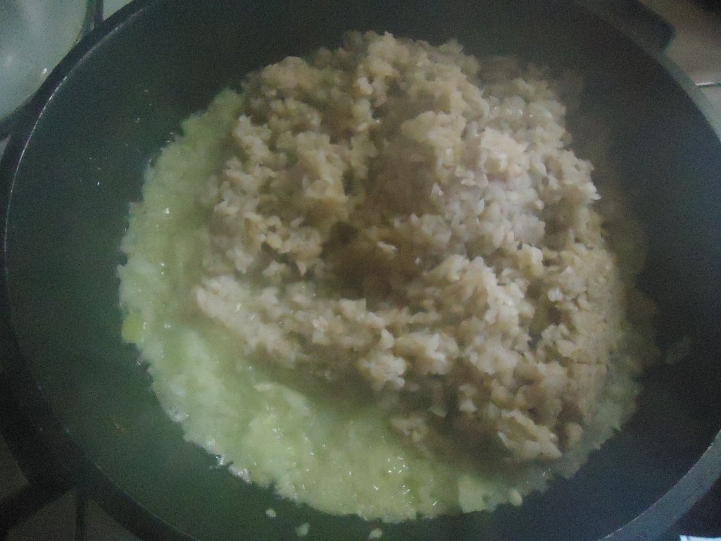 Rulada de ciuperci cu hrisca (de post)