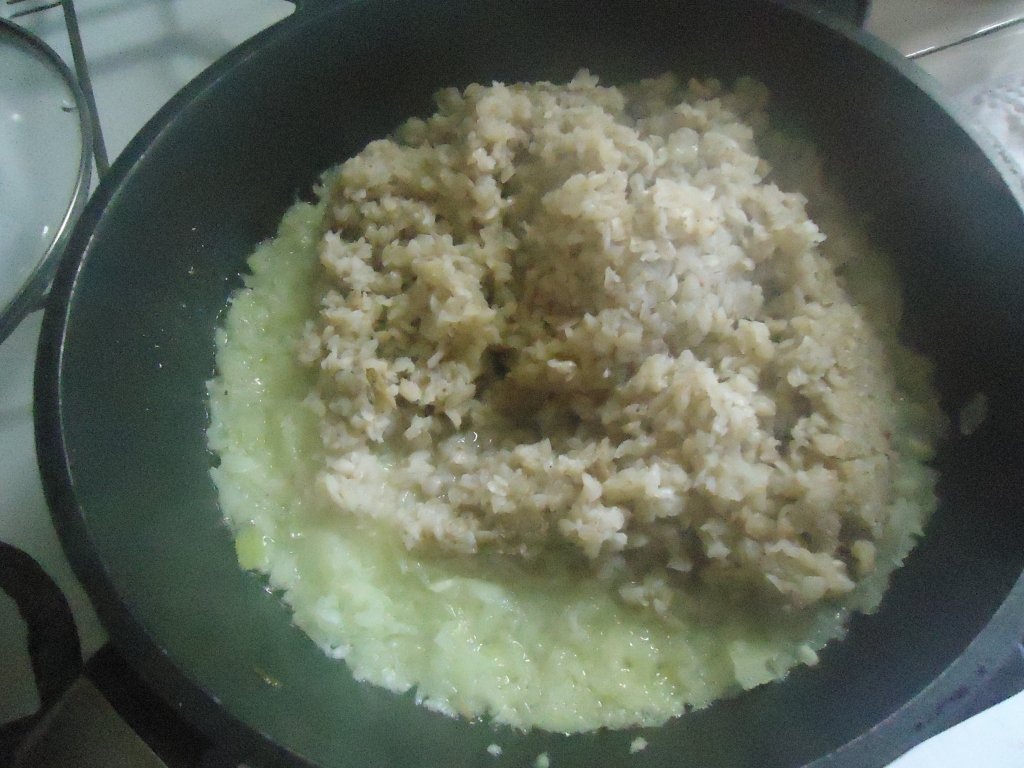 Rulada de ciuperci cu hrisca (de post)