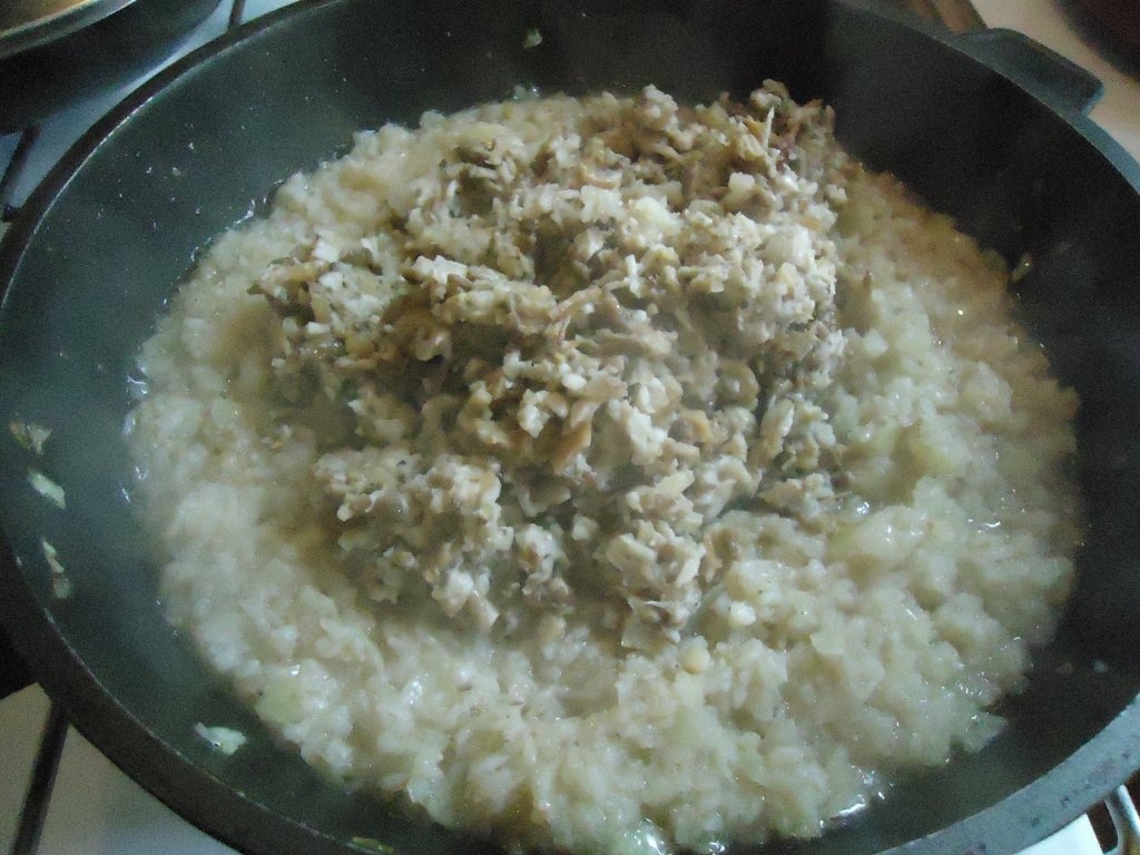 Rulada de ciuperci cu hrisca (de post)