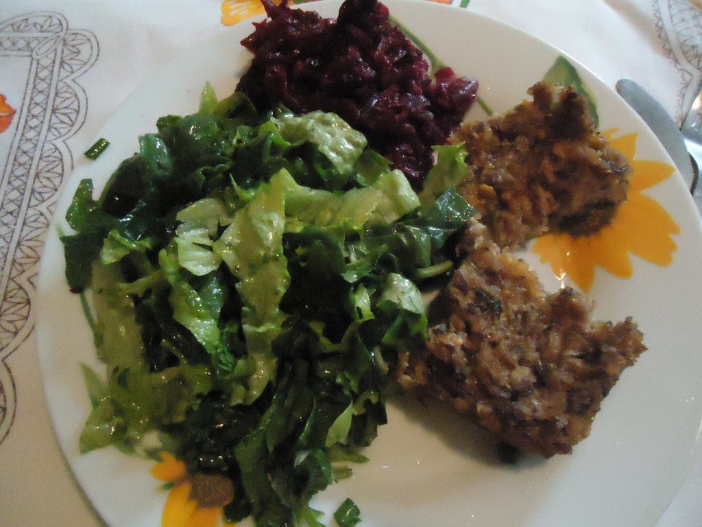 Rulada de ciuperci cu hrisca (de post)