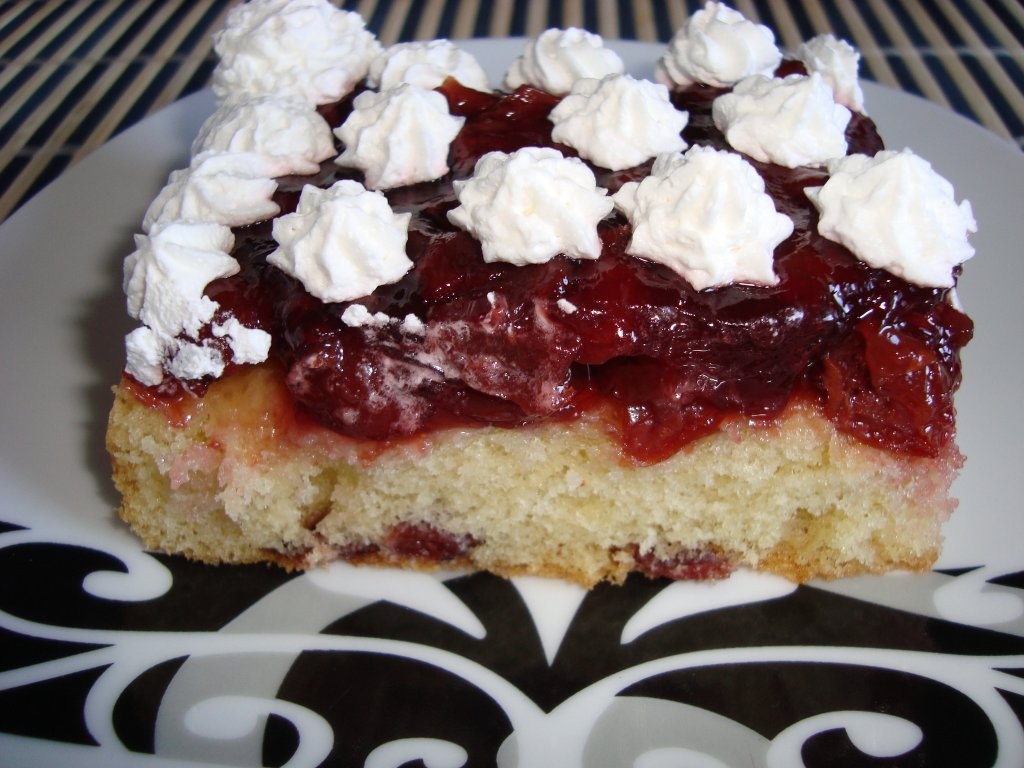 Prajitura delicioasa cu visine