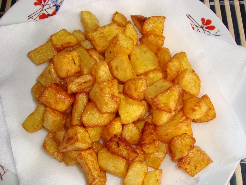 Cartofi aurii la tigaie