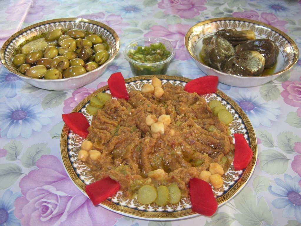 Micul dejun arab-2.“Fool”- Pasta de bob de gradina( Fava bean)-de post