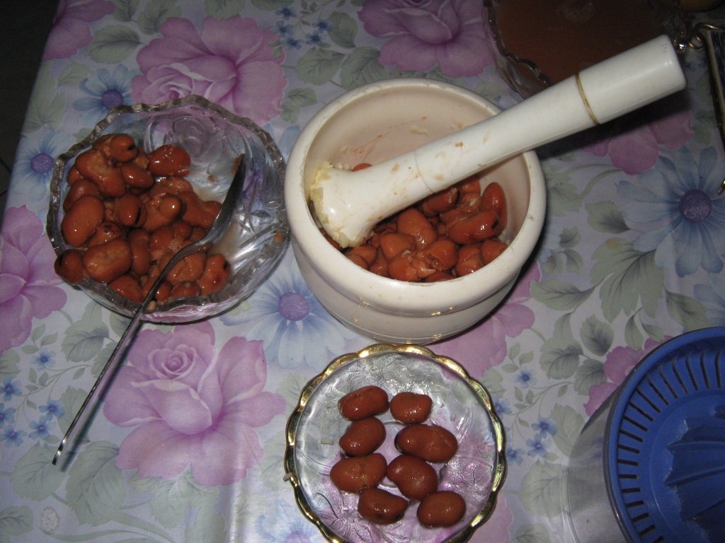 Micul dejun arab-2.“Fool”- Pasta de bob de gradina( Fava bean)-de post