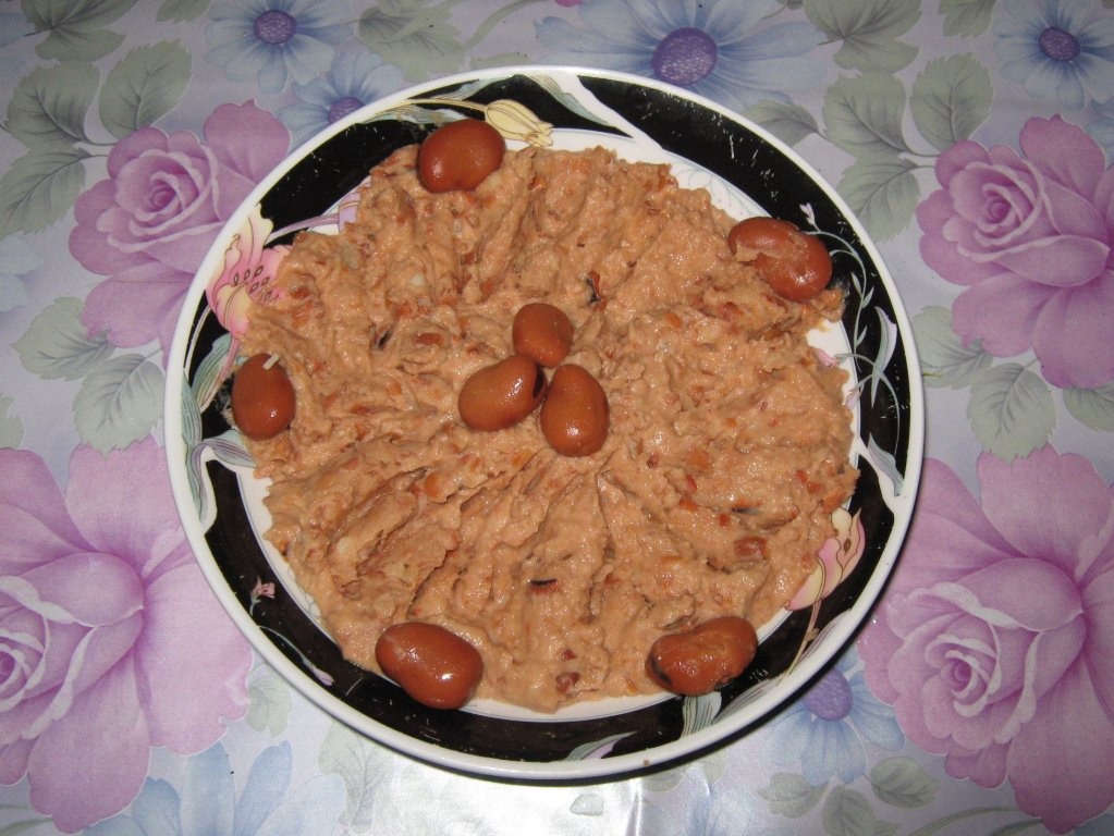 Micul dejun arab-2.“Fool”- Pasta de bob de gradina( Fava bean)-de post