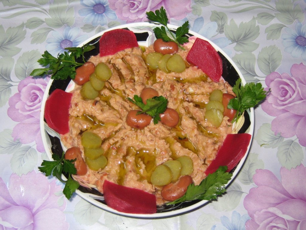 Micul dejun arab-2.“Fool”- Pasta de bob de gradina( Fava bean)-de post