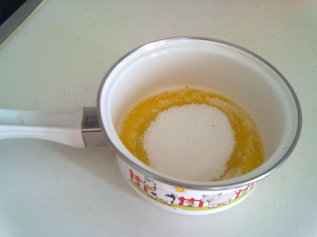 Cornuri cu gem de capsuni