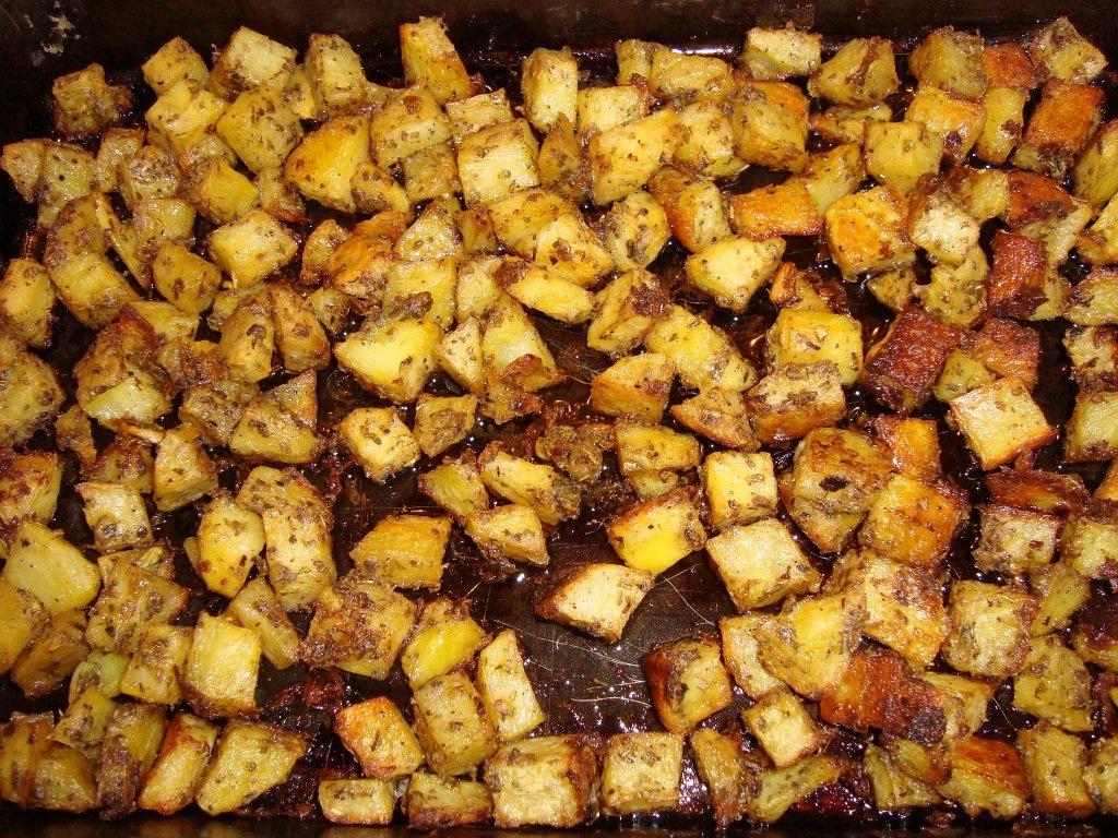 Cartofi la cuptor cu mustar si usturoi