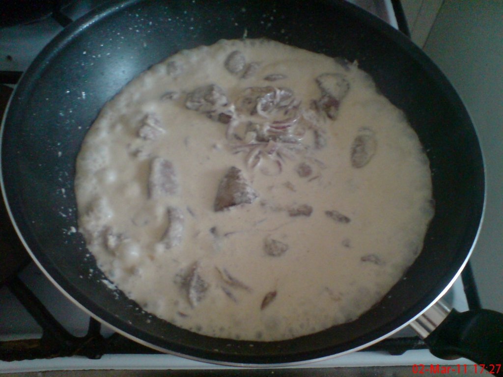 Ficatei de pui cu smantana