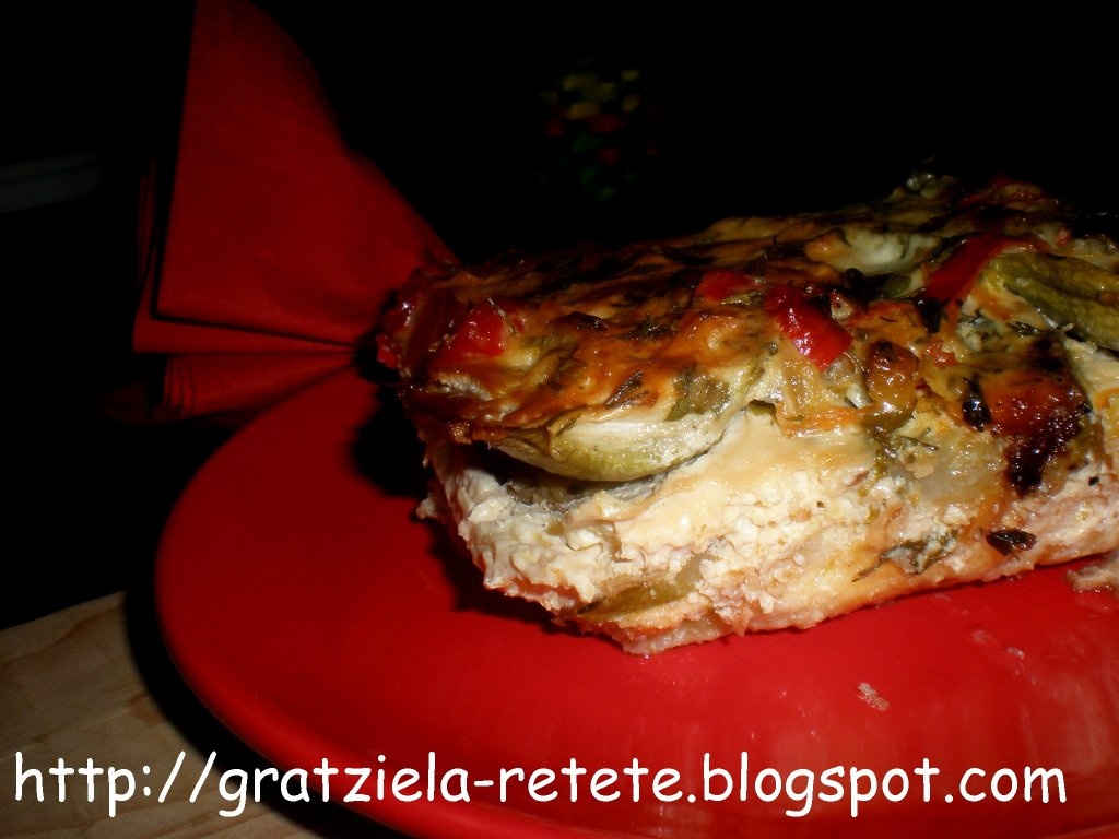 Dovlecei şi cartofi gratinaţi, o masă de duminică