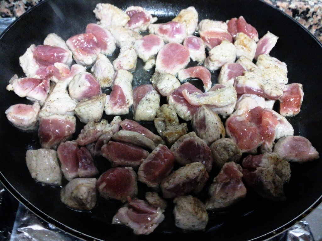 Muschi de porc cu ciuperci