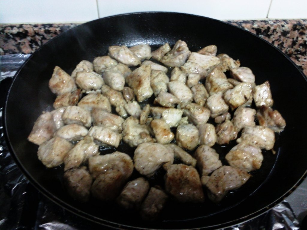 Muschi de porc cu ciuperci