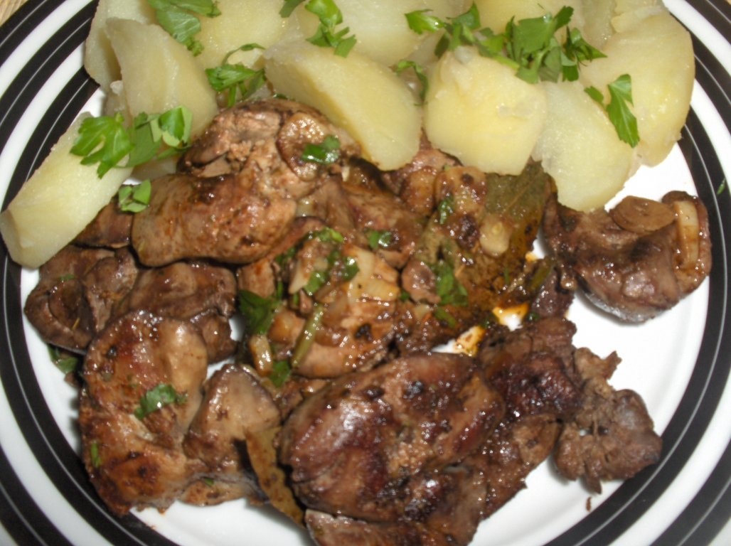 Ficat de pui  cu mãghiran