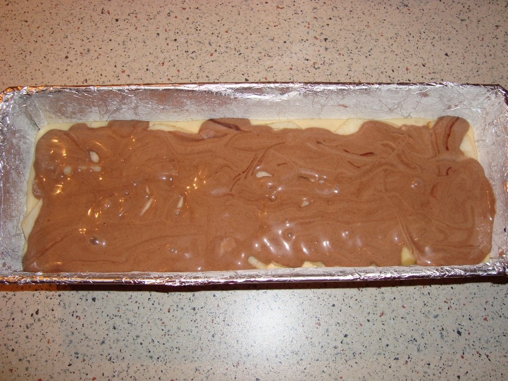 Chec cu mere glazurat cu ciocolata