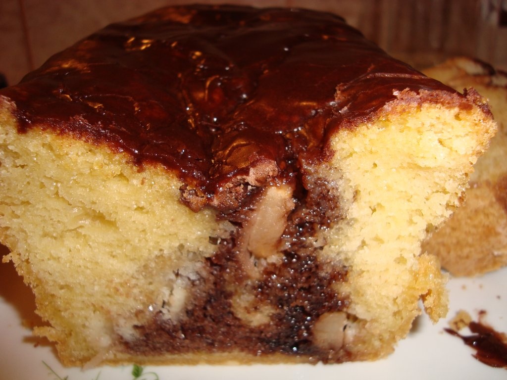 Chec cu mere glazurat cu ciocolata