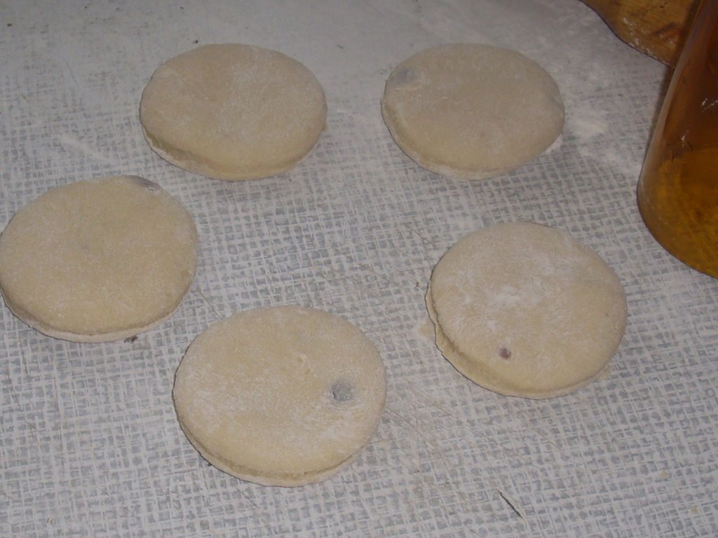 Turte dulci cu stafide si aroma de lamaie