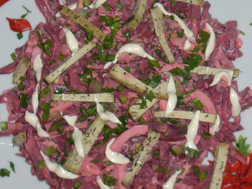 Salata de sfecla cu castraveti murati si branza Tofu
