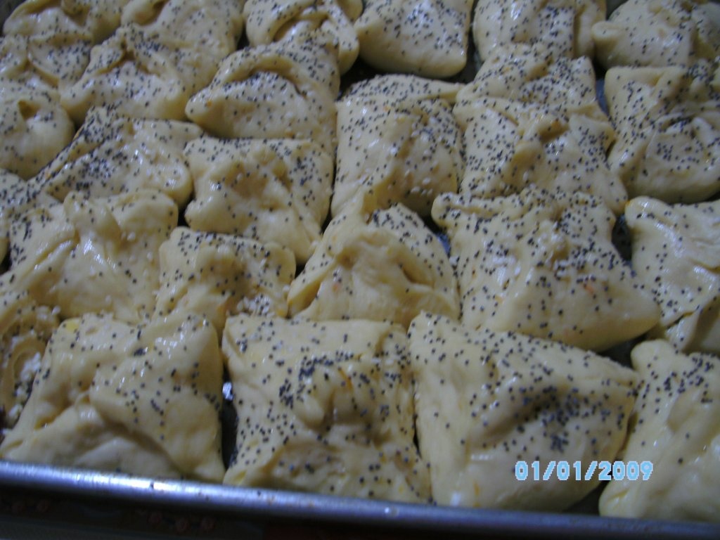 placinte cu branza poale'n brau