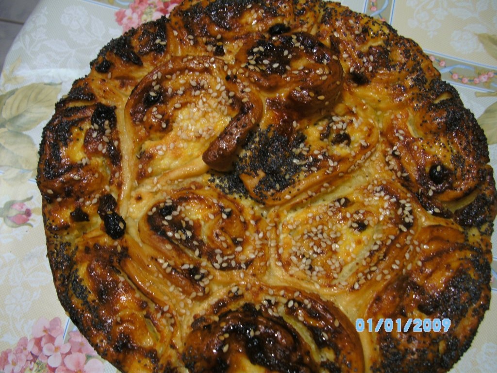 placinte cu branza poale'n brau