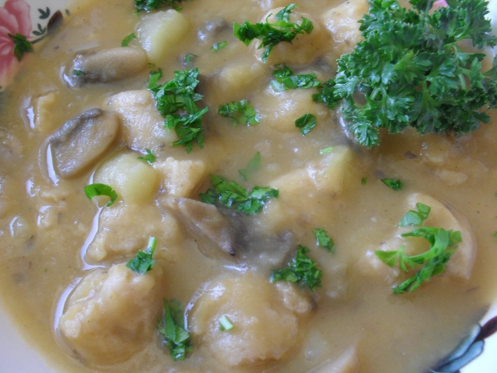 Mancare de soia, ciuperci, cartofi