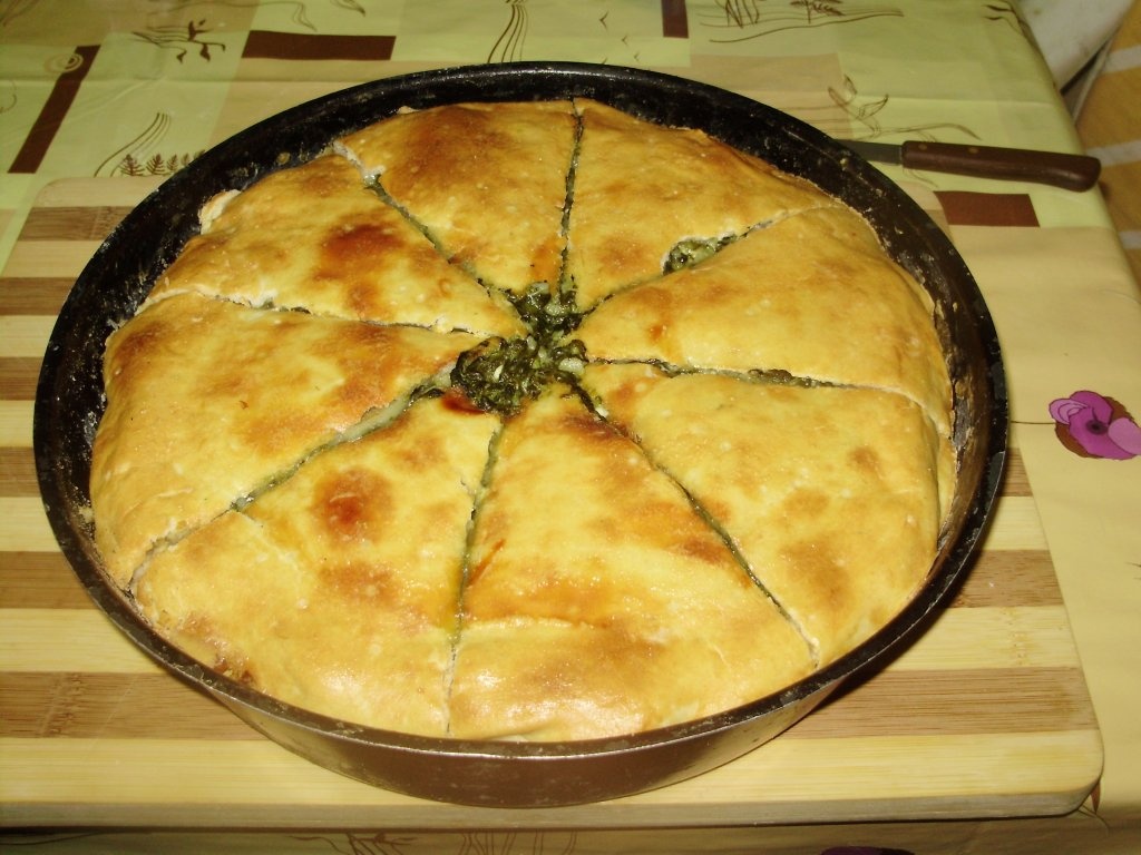 Placinta cu spanac, branza feta si orez