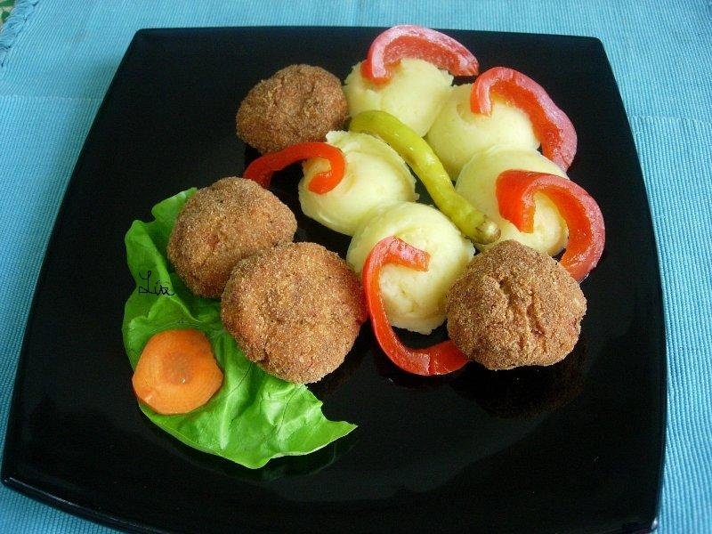 Chiftelute din piept de pui