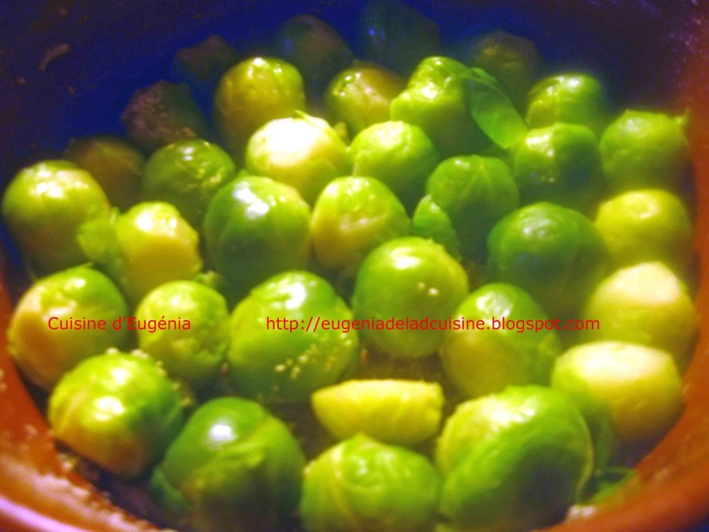 Varza de bruxelles cu jambon si bacon