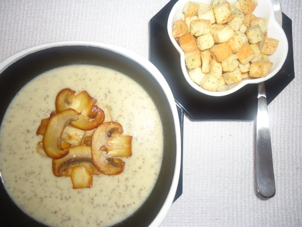 Supa crema de ciuperci
