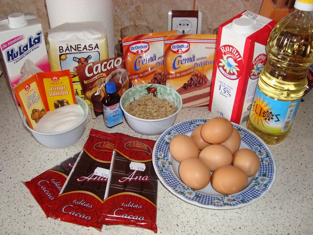 Tort de ciocolata de 8 Martie