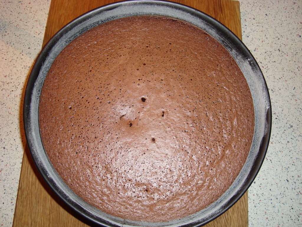 Tort de ciocolata de 8 Martie