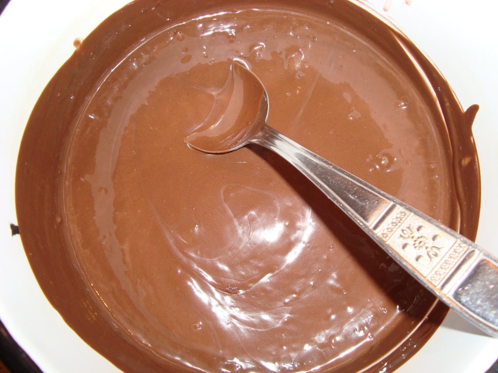 Tort de ciocolata de 8 Martie