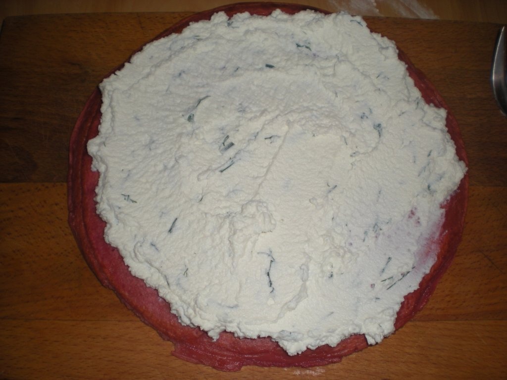 Rulada de sfecla cu branza