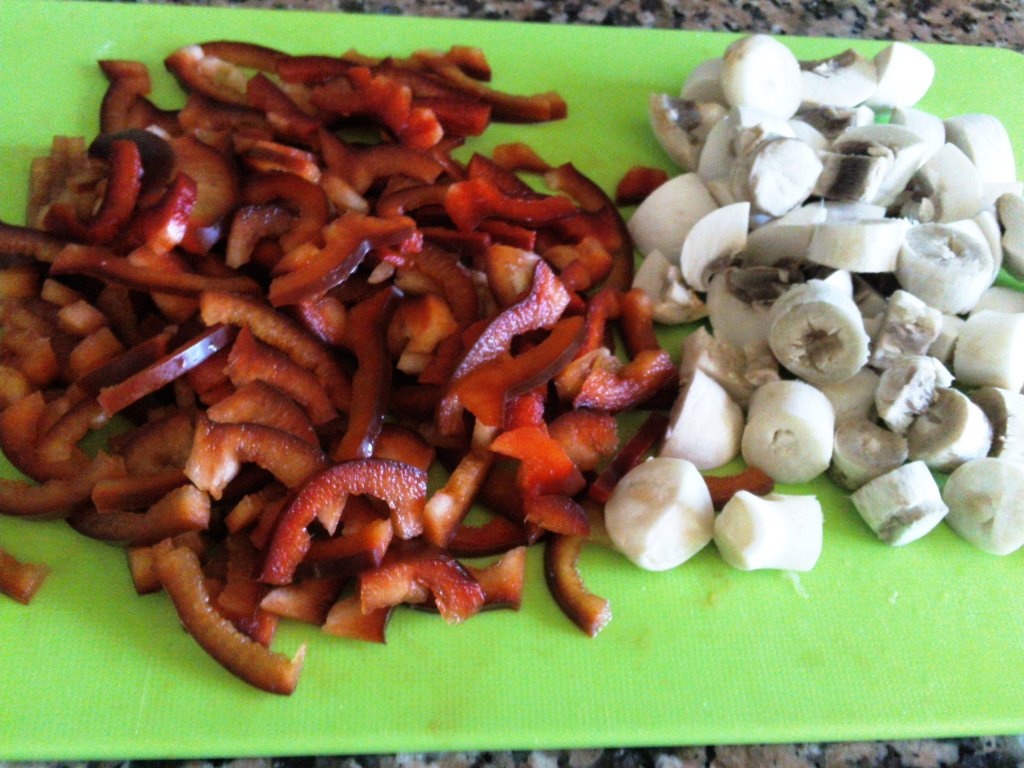 Fiedea chinezeasca cu pui si legume