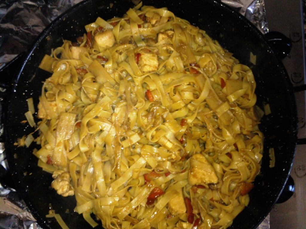 Fiedea chinezeasca cu pui si legume