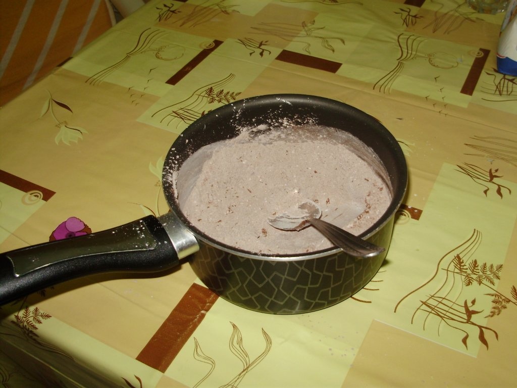 Prajitura cu gem si cacao