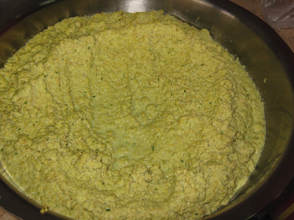 Micul dejun arab- 3."Falafel"- chifteluţe de naut si bob(fava beans)-de post