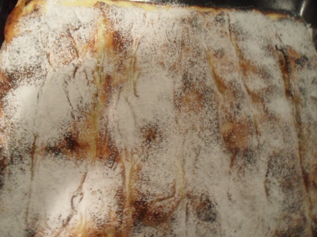 Placinta cu branza dulce si nuci